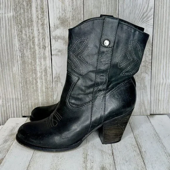 Gianni Bini Black Leather Aces Wild Cowboy Style Boots Size 8.5 - Picture 2 of 11